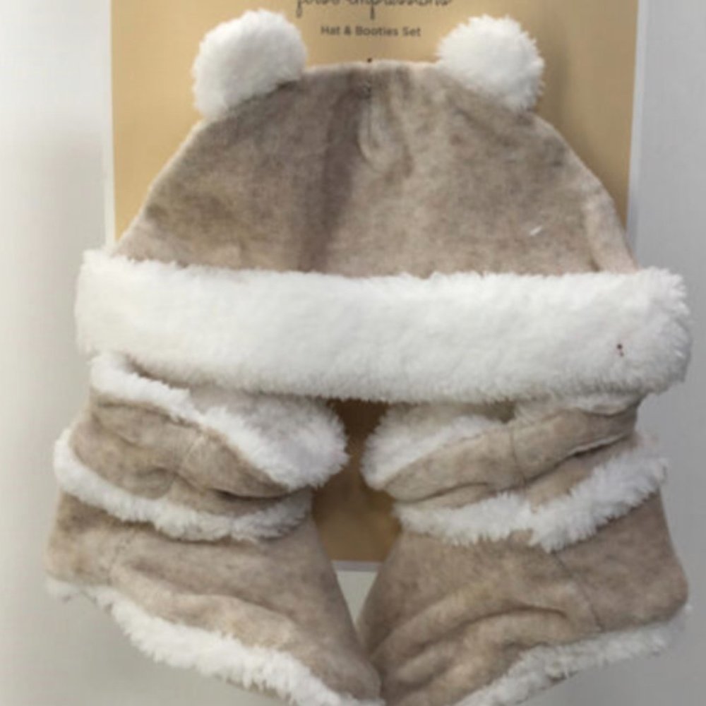 FIRST IMPRESSIONS HAT AND BOOT SET